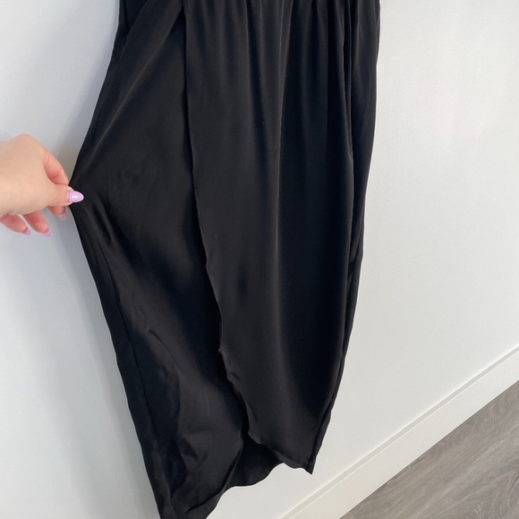 A New York Black Side Slit Lightweight Sleeveless Maxi Dress - Picture 2 of 8